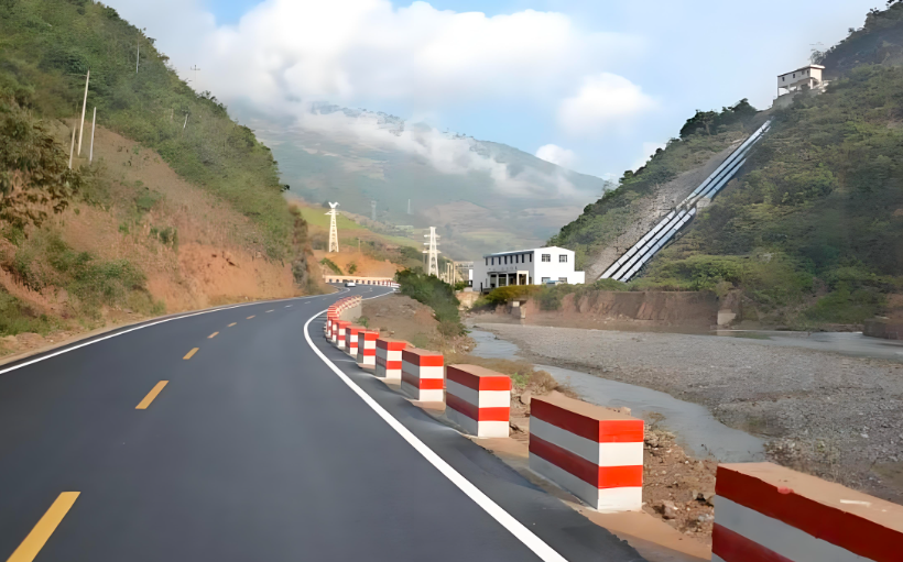 云南省交通运输厅持续实施公路安保工程